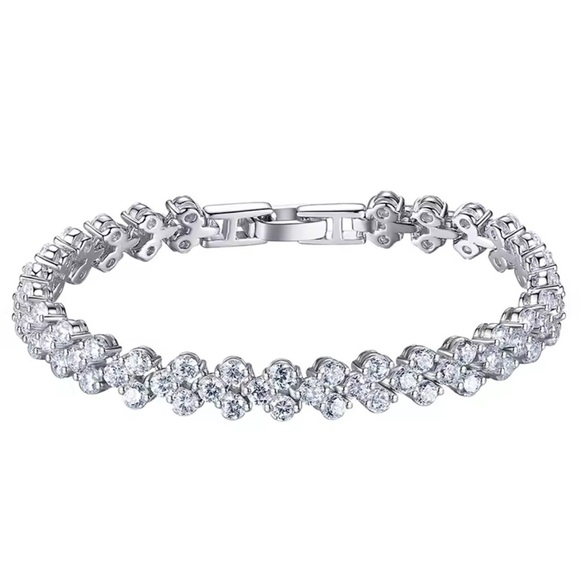 Elegant Silver Moissanite Diamond Bracelet! - Picture 1 of 5